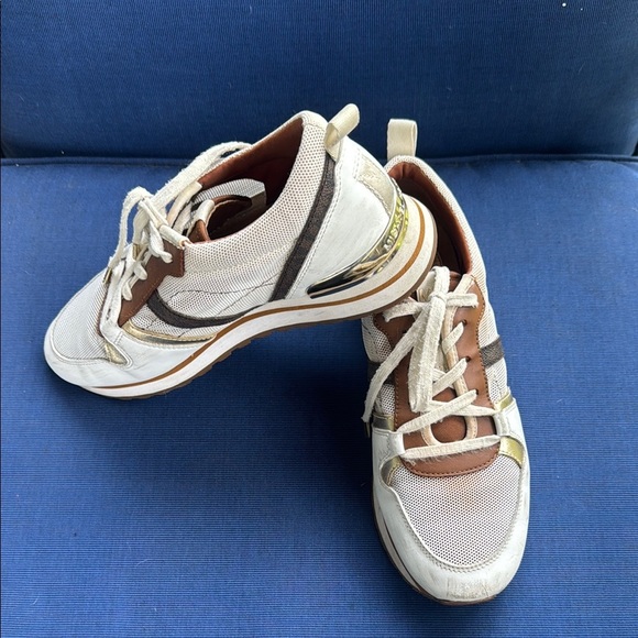 Michael Kors White and Brown Fashion Sneakers with Layered Design - Picture 1 of 4